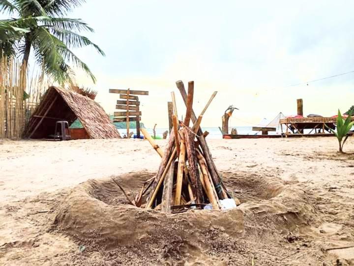 Bucana Kamp Payapa Beachfront El Nido Luaran gambar